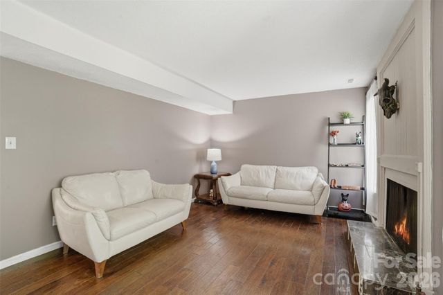 8338 Cricket Lake Drive, Charlotte, NC 28277