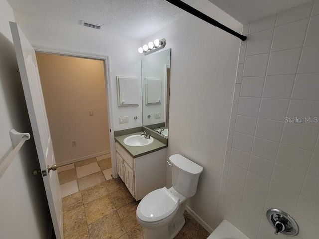 2725 FEIFFER CIRCLE, Sarasota, FL 34235