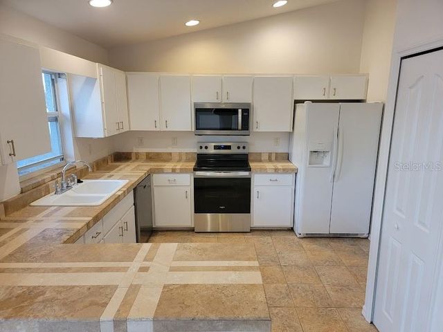 2725 FEIFFER CIRCLE, Sarasota, FL 34235