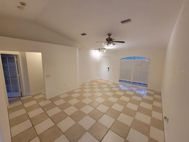 2725 FEIFFER CIRCLE, Sarasota, FL 34235