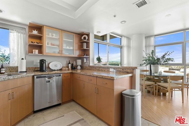 13700 Marina Pointe Drive 1423, Marina Del Rey, CA 90292