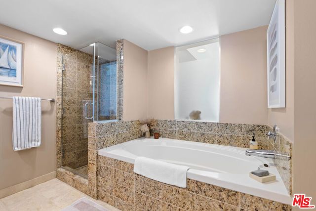 13700 Marina Pointe Drive 1423, Marina Del Rey, CA 90292