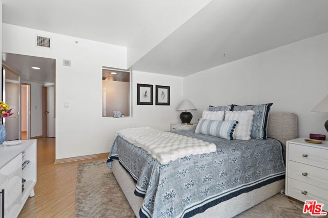 13700 Marina Pointe Drive 1423, Marina Del Rey, CA 90292