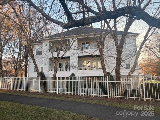 18605 Ruffner Drive 2F, Cornelius, NC 28031