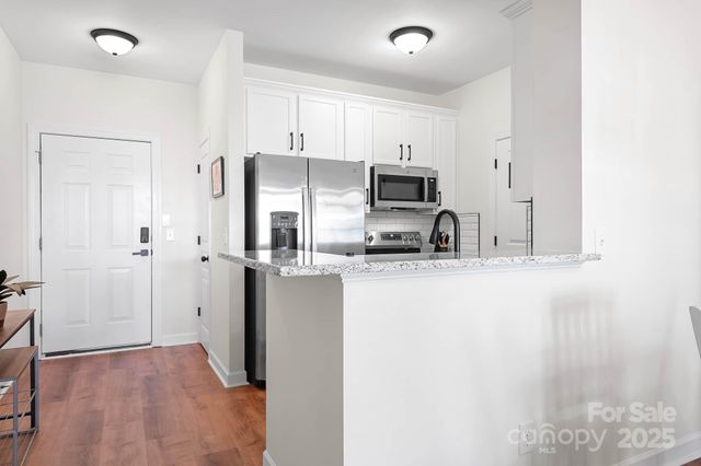 18605 Ruffner Drive 2F, Cornelius, NC 28031