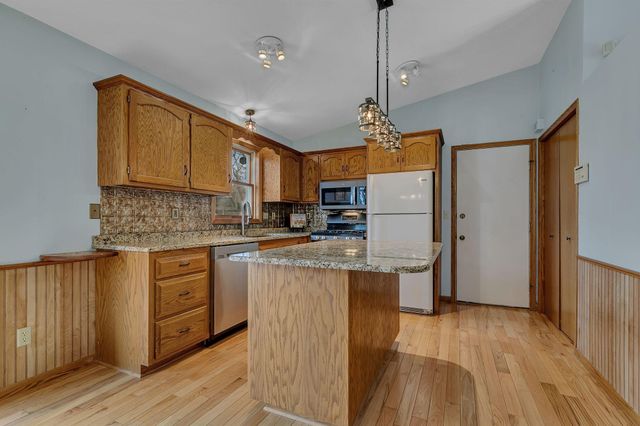 31325 Larkspur Lane, Avon, MN 56310