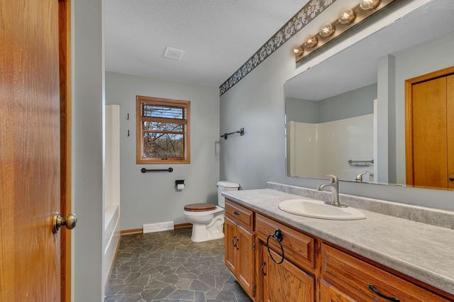 31325 Larkspur Lane, Avon, MN 56310