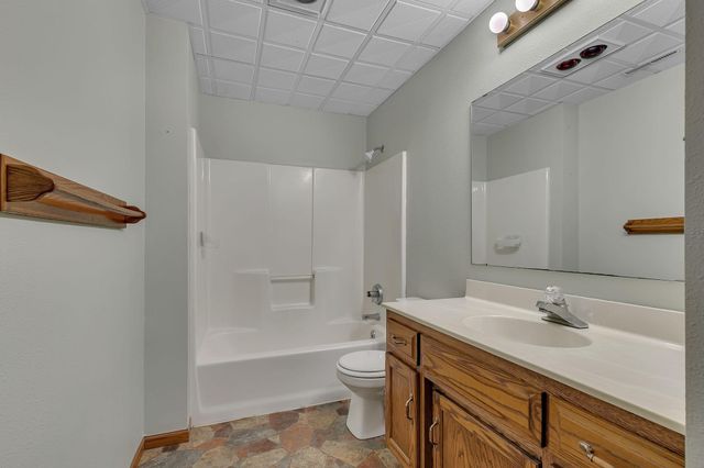 31325 Larkspur Lane, Avon, MN 56310