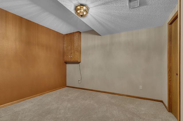 31325 Larkspur Lane, Avon, MN 56310