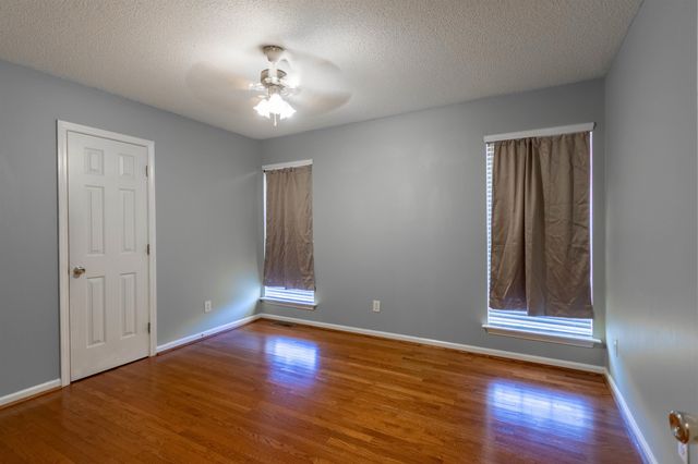 132 HIGH MEADOWS Lane, Greer, SC 29651