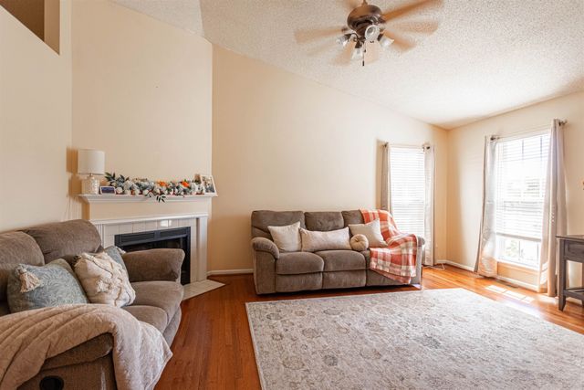 132 HIGH MEADOWS Lane, Greer, SC 29651