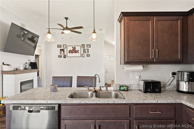 8002 Kismet Drive, Charlestown, IN 47111