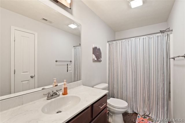 8002 Kismet Drive, Charlestown, IN 47111