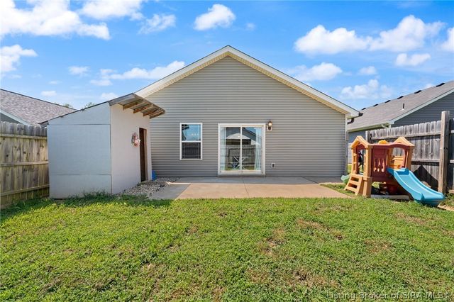 8002 Kismet Drive, Charlestown, IN 47111