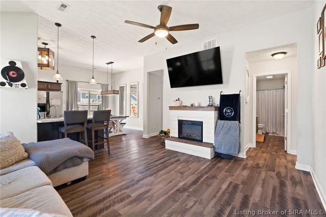 8002 Kismet Drive, Charlestown, IN 47111