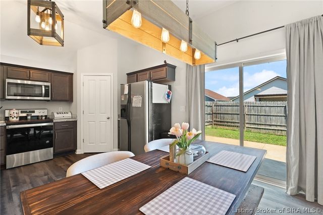 8002 Kismet Drive, Charlestown, IN 47111