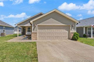 8002 Kismet Drive, Charlestown, IN 47111