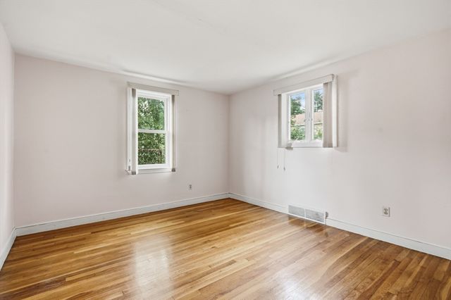 6 Devine Rd, Randolph, MA 02368