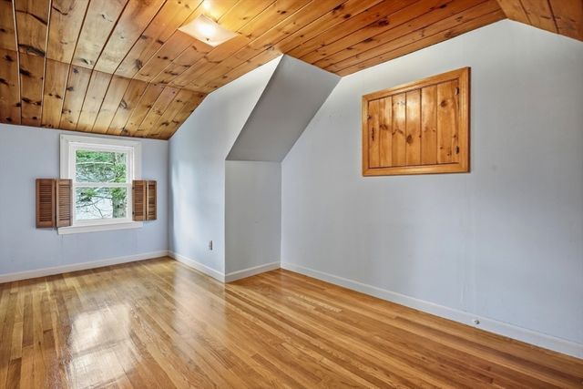 6 Devine Rd, Randolph, MA 02368