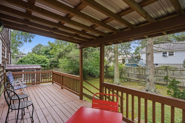 6 Devine Rd, Randolph, MA 02368