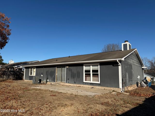 6662 Brookshire Street, Fayetteville, NC 28314