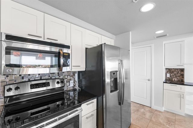 223 ISLAND WAY 5E, Clearwater Beach, FL 33767