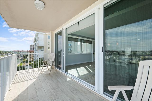 223 ISLAND WAY 5E, Clearwater Beach, FL 33767