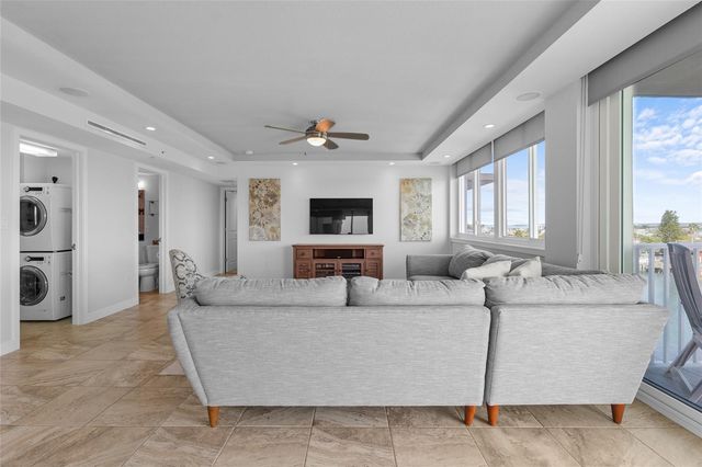 223 ISLAND WAY 5E, Clearwater Beach, FL 33767