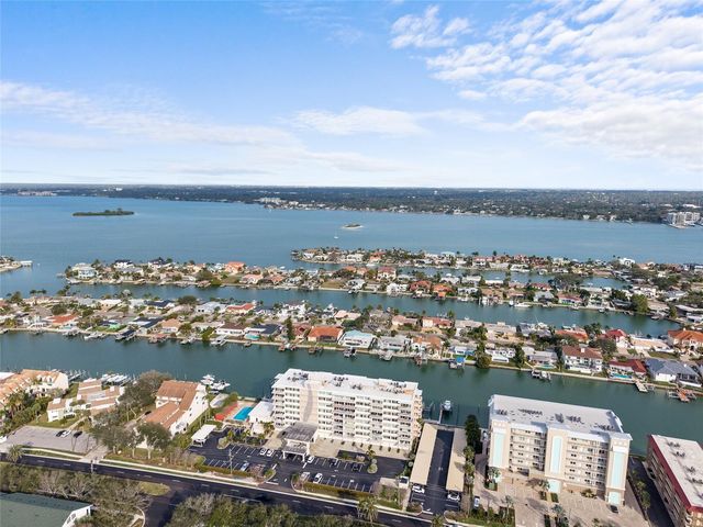 223 ISLAND WAY 5E, Clearwater Beach, FL 33767
