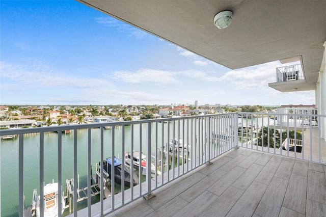 223 ISLAND WAY 5E, Clearwater Beach, FL 33767