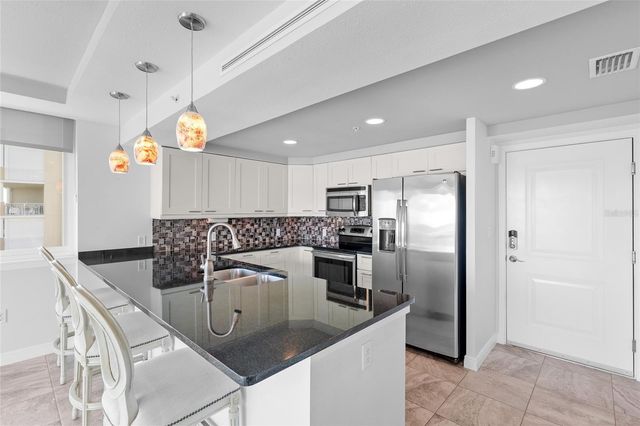 223 ISLAND WAY 5E, Clearwater Beach, FL 33767