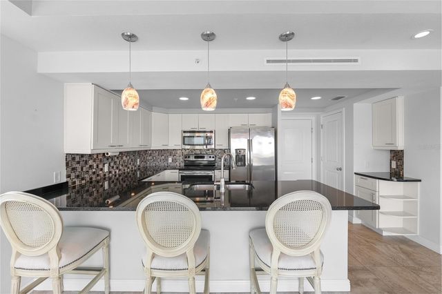 223 ISLAND WAY 5E, Clearwater Beach, FL 33767