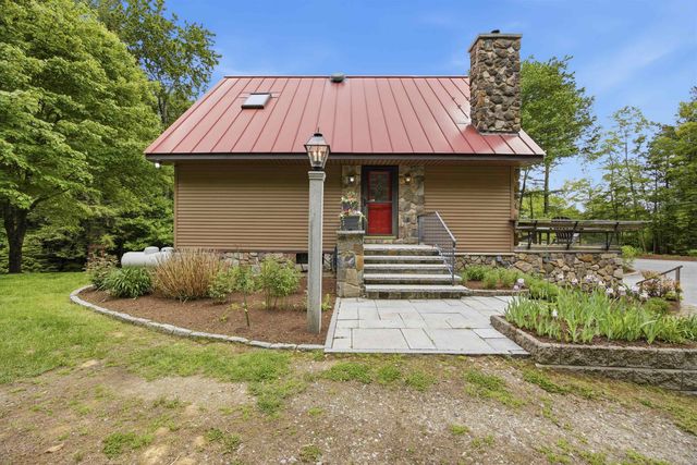 16 Hemlock Avenue, Sanbornton, NH 03269