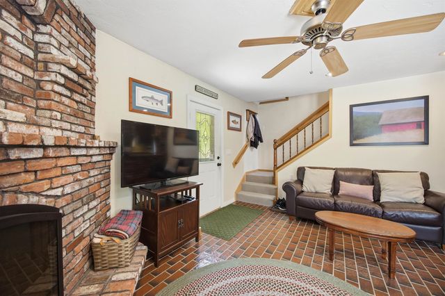 16 Hemlock Avenue, Sanbornton, NH 03269