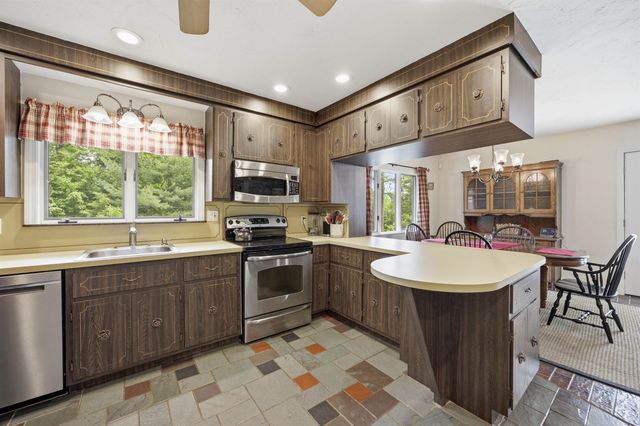 16 Hemlock Avenue, Sanbornton, NH 03269