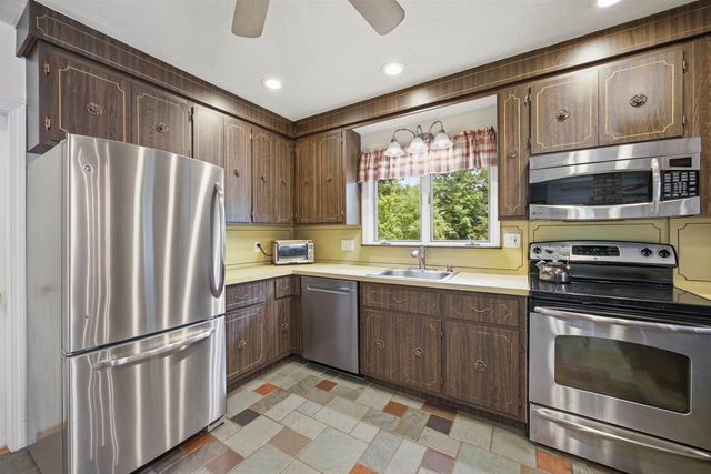 16 Hemlock Avenue, Sanbornton, NH 03269