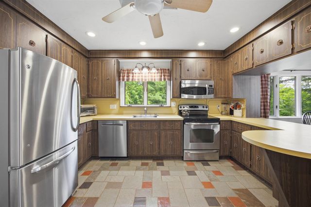 16 Hemlock Avenue, Sanbornton, NH 03269