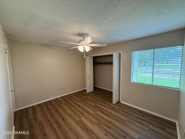 200 High Meadows Boulevard Apt 121, Lafayette, LA 70507