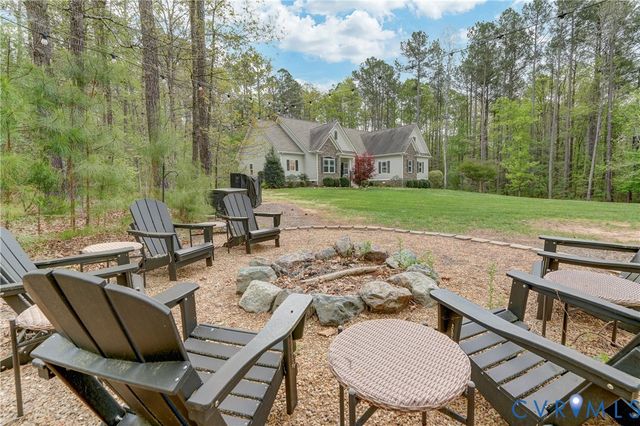 14224 Green Grove Ct, Montpelier, VA 23192