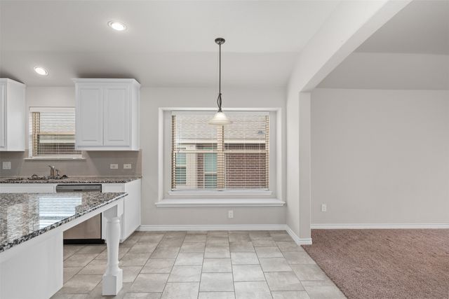 145 Wilson Cliff Drive, White Settlement, TX 76108