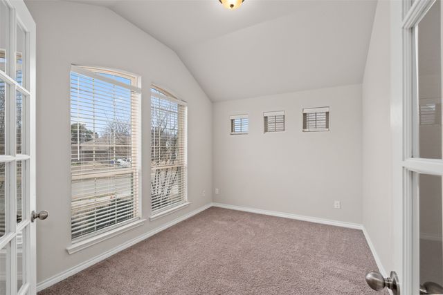 145 Wilson Cliff Drive, White Settlement, TX 76108