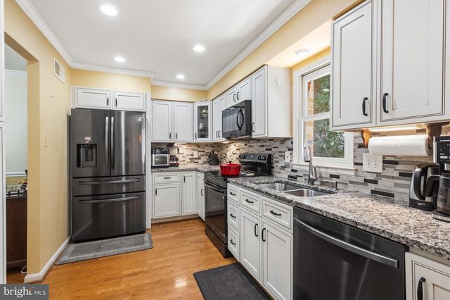 9415 PARK HUNT CT, Springfield, VA 22153