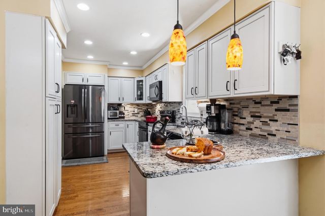 9415 PARK HUNT CT, Springfield, VA 22153