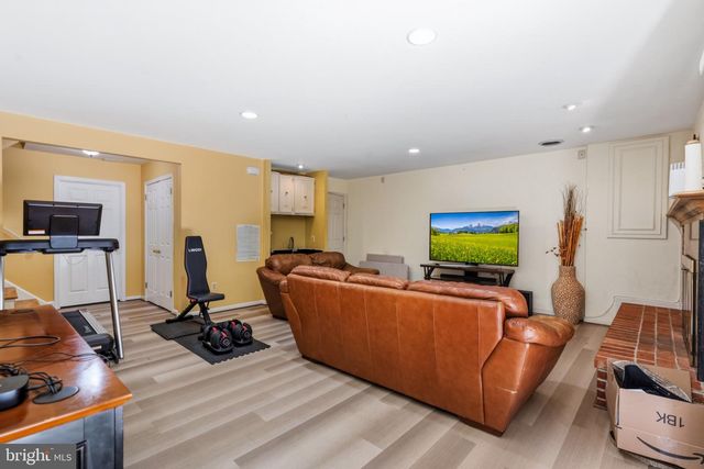 9415 PARK HUNT CT, Springfield, VA 22153