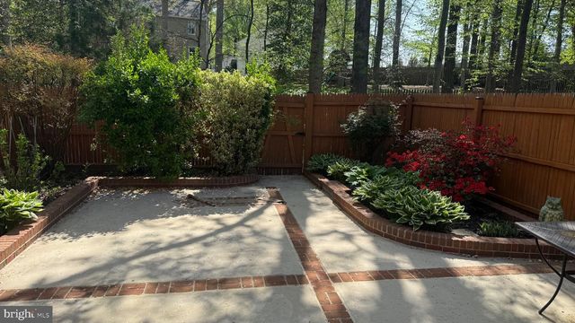 9415 PARK HUNT CT, Springfield, VA 22153