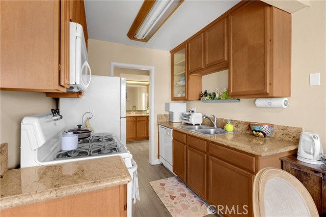 1410 W Lambert 202, La Habra, CA 90631