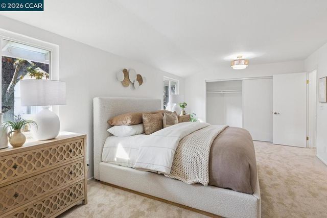 183 Miramonte Dr, Moraga, CA 94556