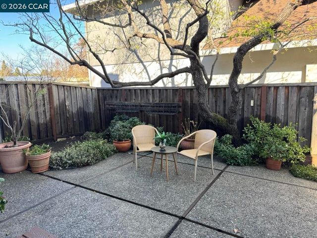 183 Miramonte Dr, Moraga, CA 94556