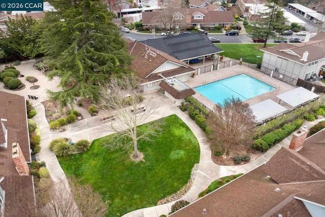 183 Miramonte Dr, Moraga, CA 94556