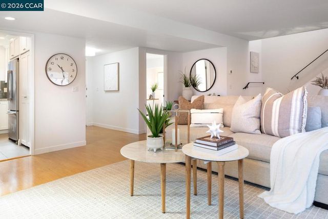 183 Miramonte Dr, Moraga, CA 94556